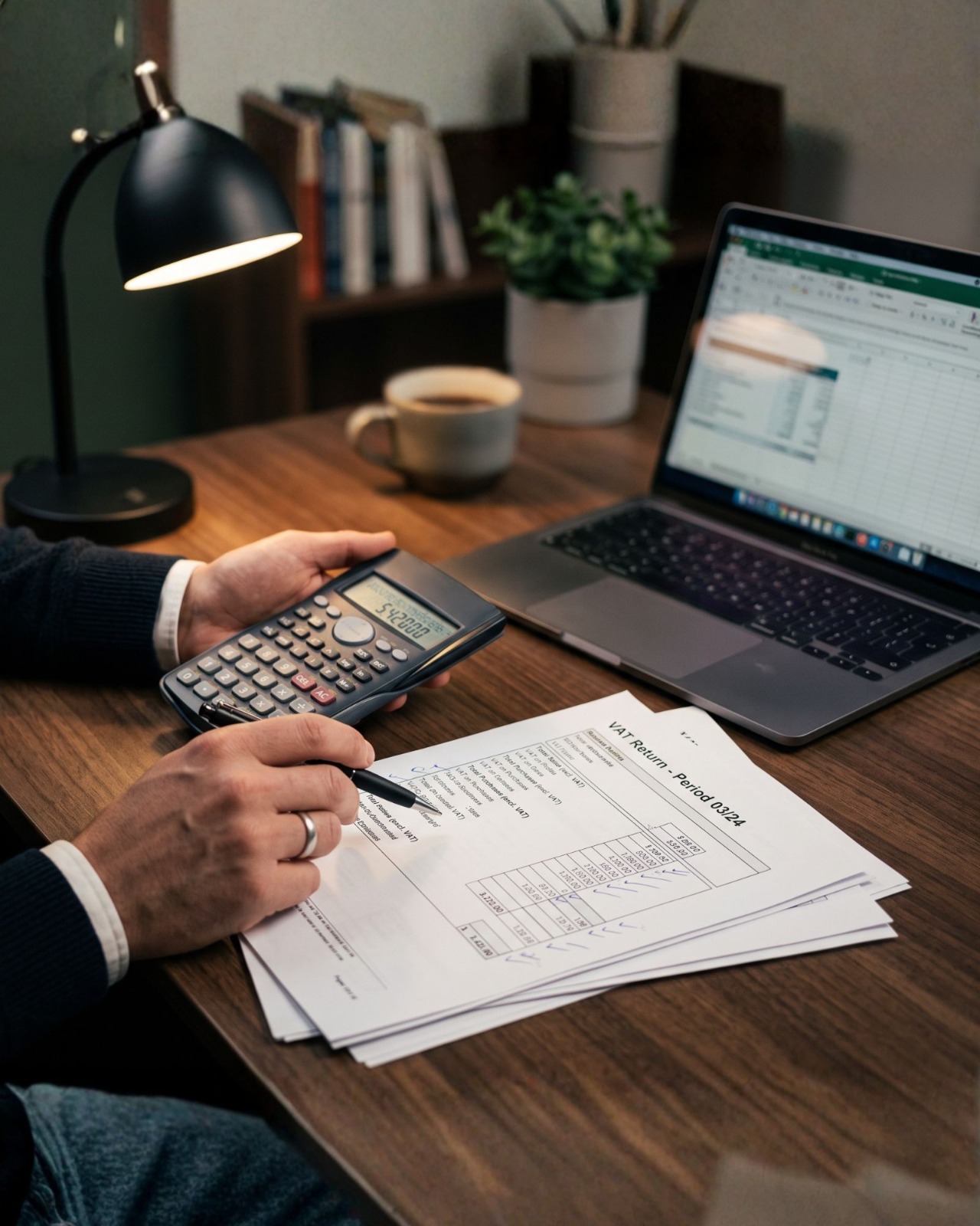 Calculating a VAT return for HMRC